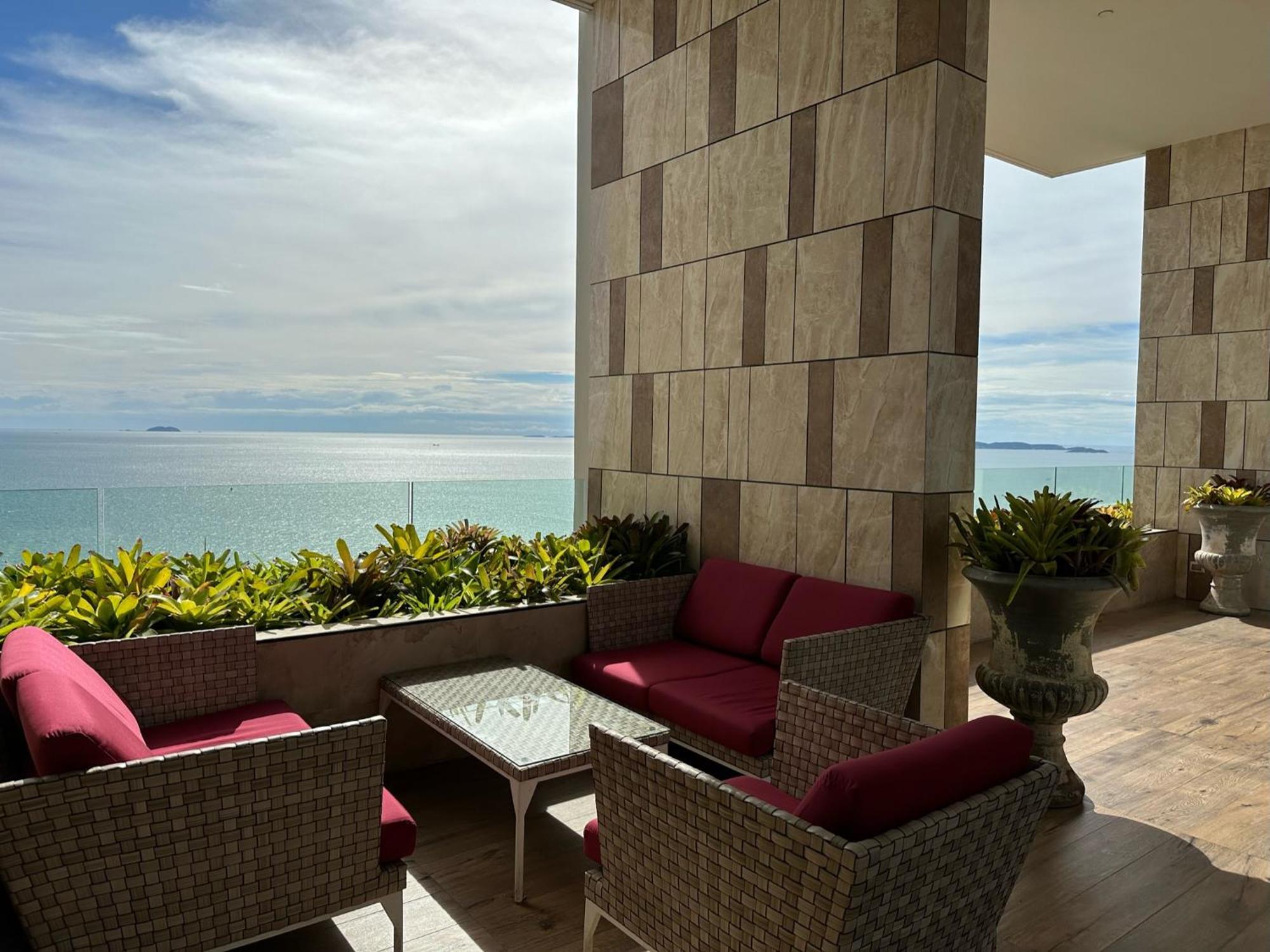 芭提雅高层海景奢华公寓the Riviera Jomtien生香家直达海滩2704 外观 照片